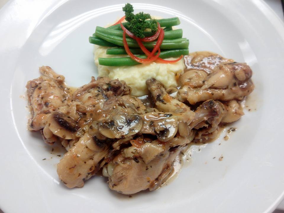 DIY Sauteed Chicken Chasseur